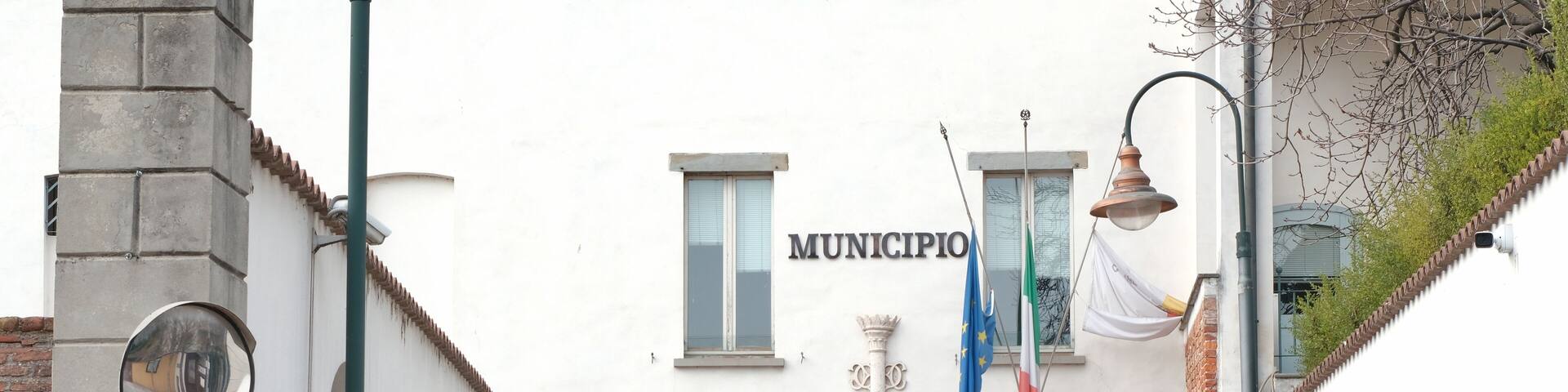 Il municipio di Cologno al Serio in provincia di Bergamo, Italia.