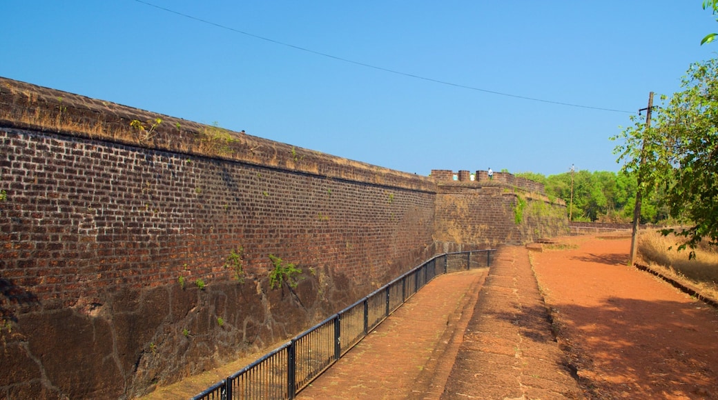 Candolim Beach - Fort Aguada which includes a castle