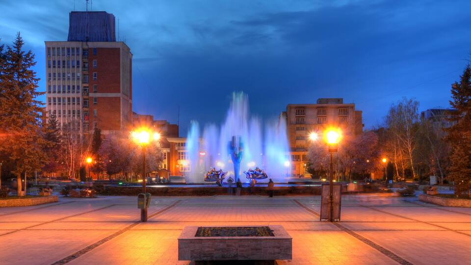 Kinetic fountain in downtown Resita, Romania