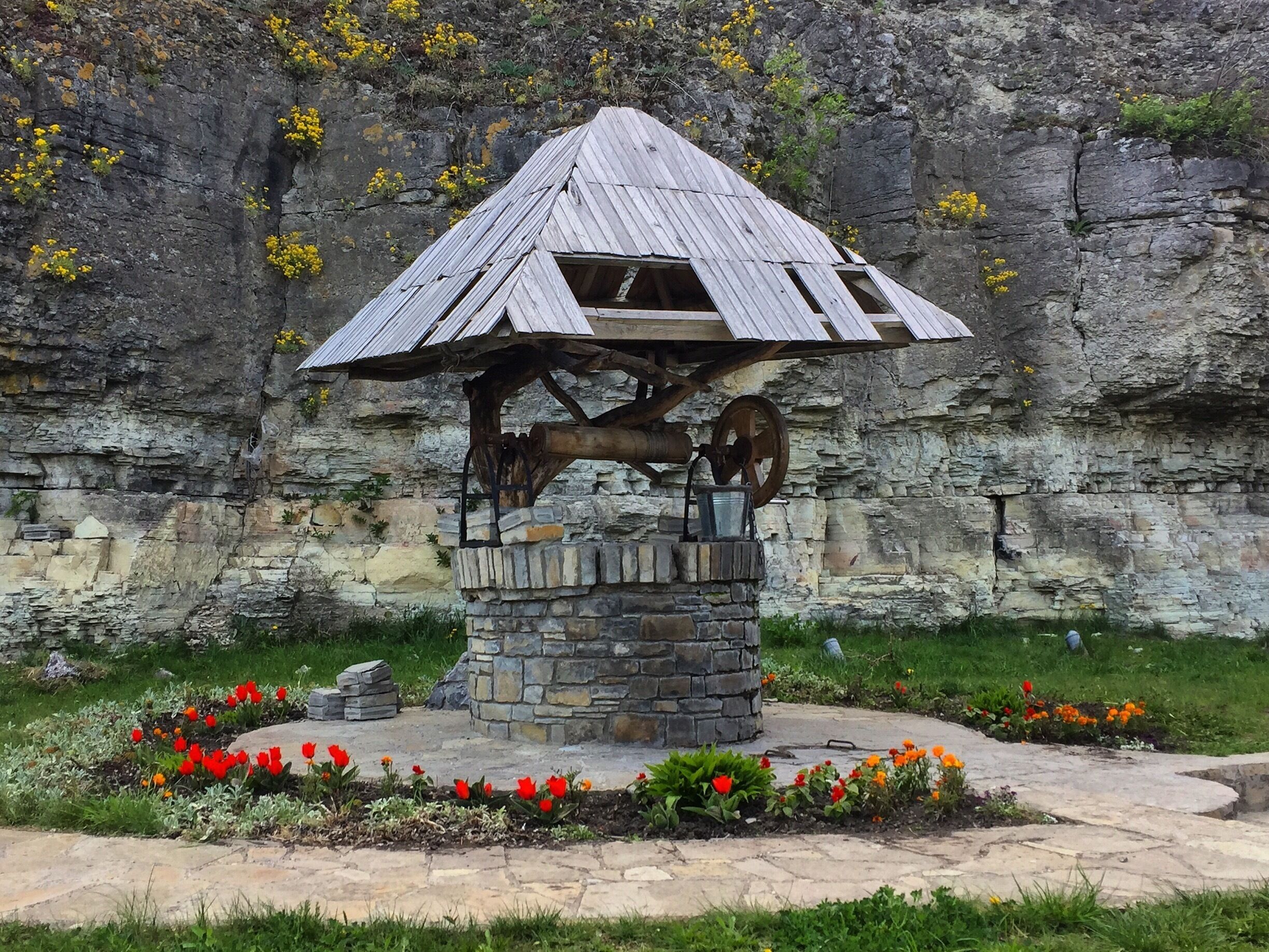 Decoration around the bottom, though the 'roof' needs to be fixed. How often is the week used?