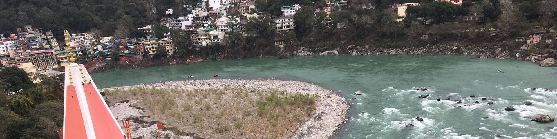 Wonderful place famous for ashram and yoga
World famous capital of yoga
Rafting and many sport activities