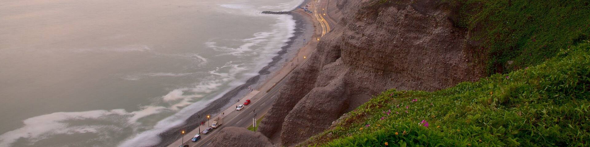 Miraflores johon kuuluu yleiset rantanäkymät, maisemat ja auringonlasku