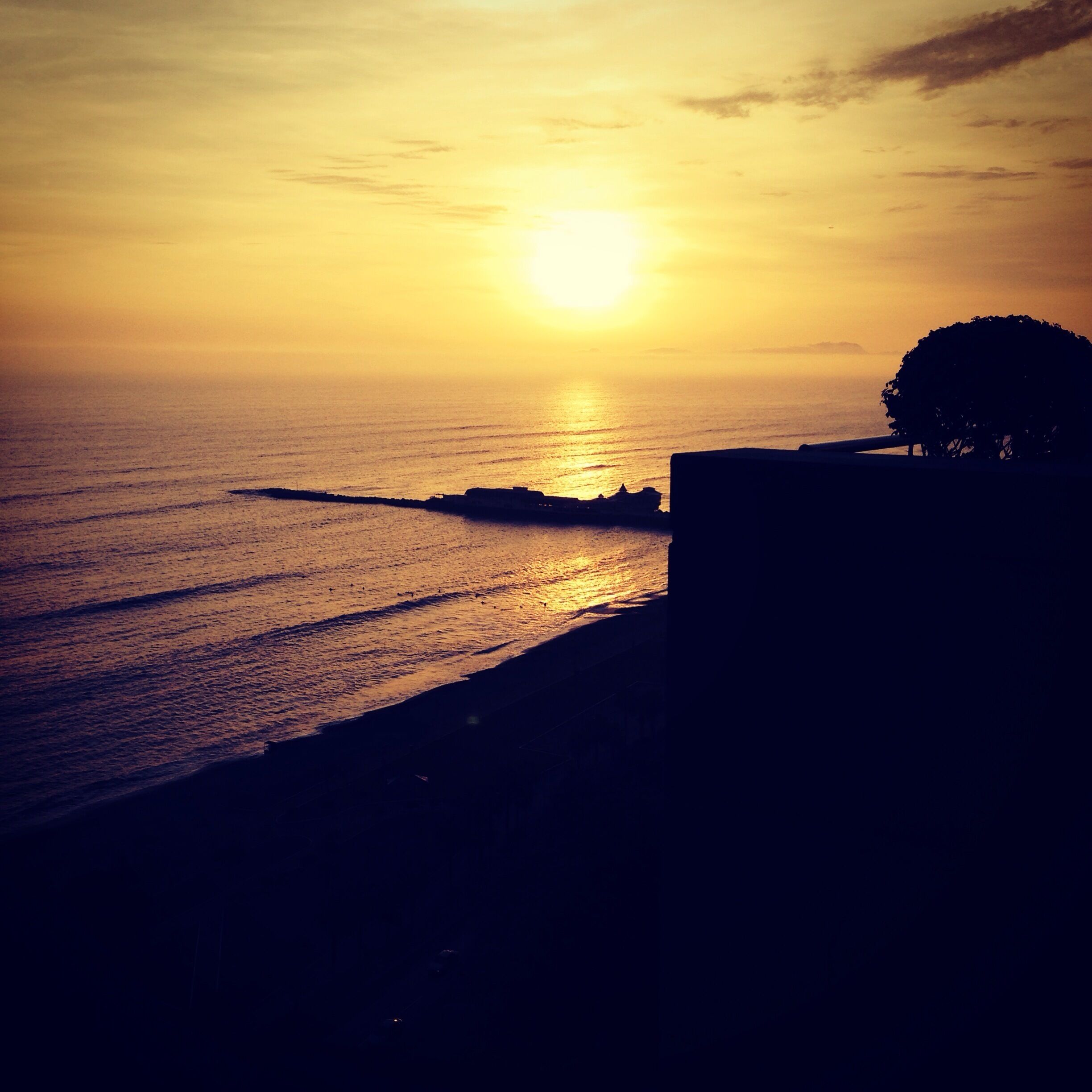 Por do sol no shopping Larcomar.