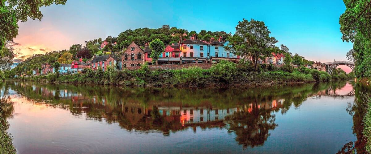 6 image panoramic shot of the iron bridge in Telford
