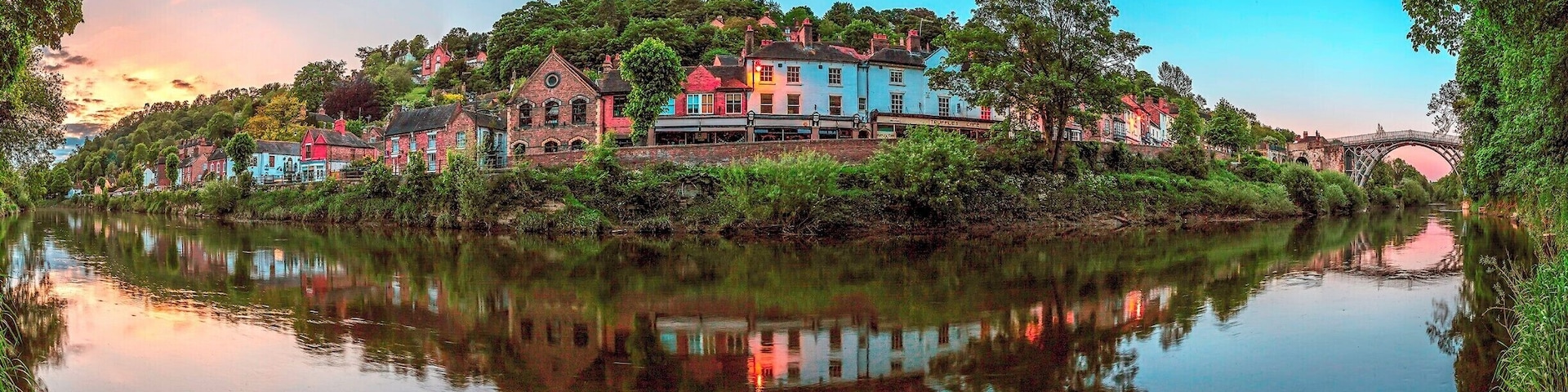 6 image panoramic shot of the iron bridge in Telford