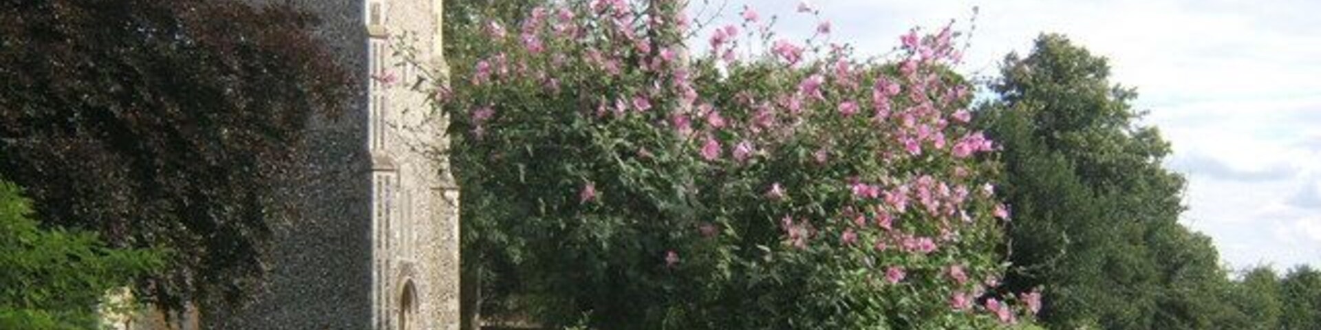 Approaching Claydon Church from Church Lane