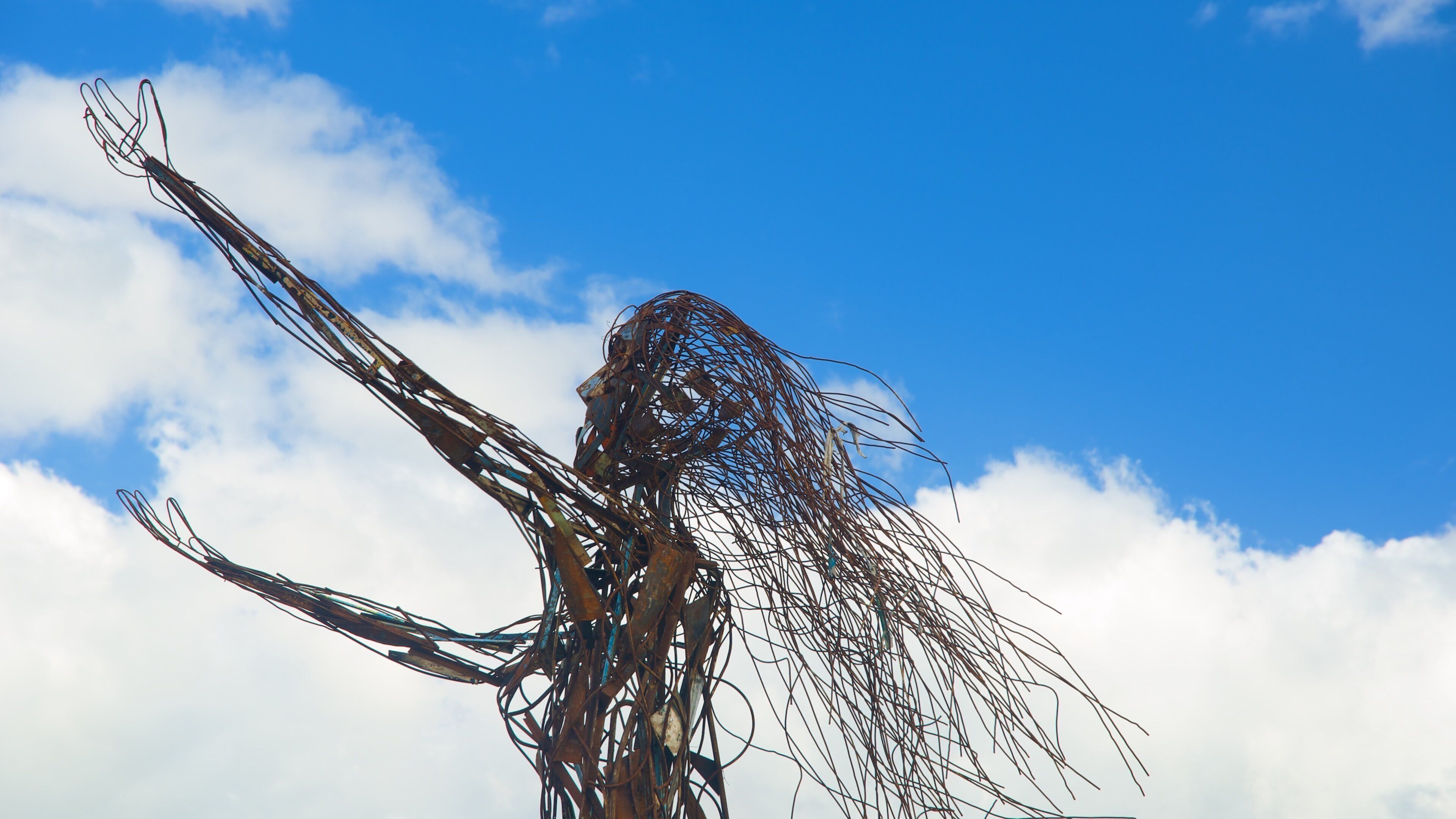 Puerto Montt showing outdoor art