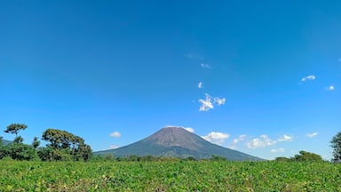 Vista del Volcan Chaparrastique, San Miguel, El Salvador.