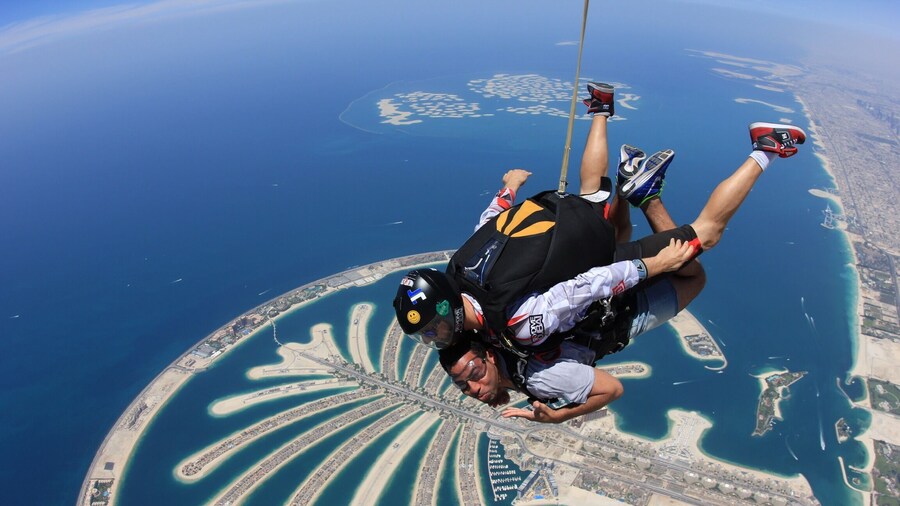 Skydiving over the palm, doesn't get much better than this!