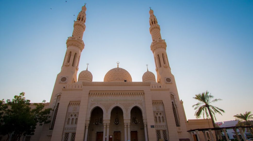 The Jumeirah Mosque is the only mosque in Dubai that welcomes non-Muslim visitors six days a week, though women should cover their hair.