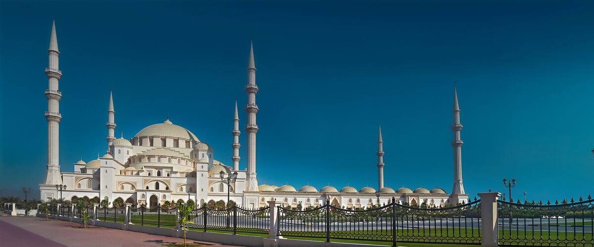 Sheikh Zayed Grand Mosque in Fujairah