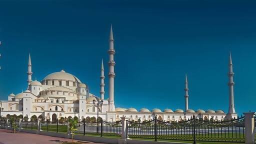 Sheikh Zayed Grand Mosque in Fujairah