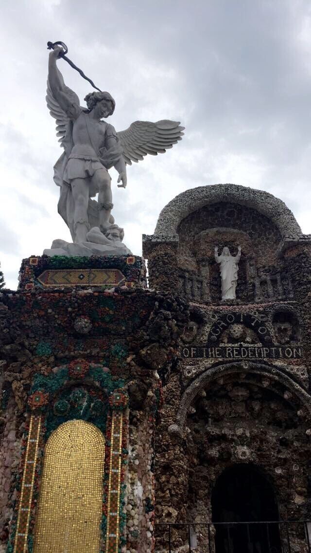 I saw pictures of this on Trover. I decided to stop by on my way to Minnesota. Never did I imagine it was going to be an hour away from the highway. In the middle of what looked like could be a bad storm and with fear of developing tornados, we made it! It is a beautiful place. I had never seen anything quite like it. Using crystals to make little chapels which in turn form the grotto? The creator must have been on something lol
Well worth the detour. 