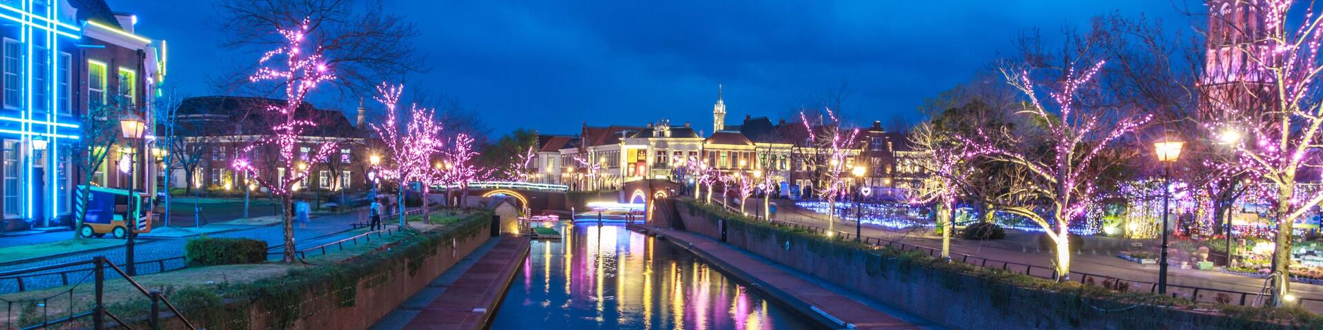 Night view at the Huis Ten Bosch theme park in Sasebo, Nagasaki, JAPAN ハウステンボス 豪斯登堡