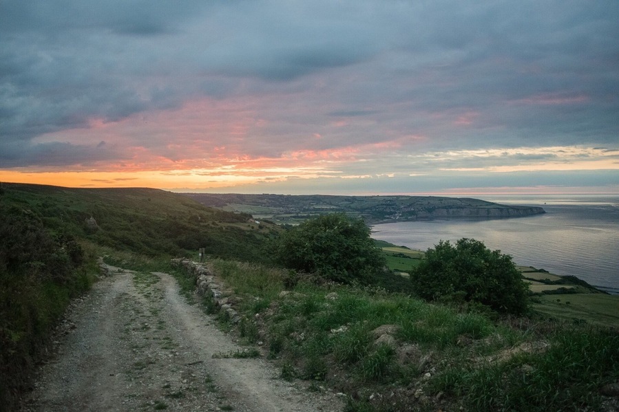 Beautiful sunsets this time of year in Ravenscar, North Yorkshire!
#LikeALocal #ravenscar #seaside #seaview #coast #whitby #scarborough #robinhoodsbay