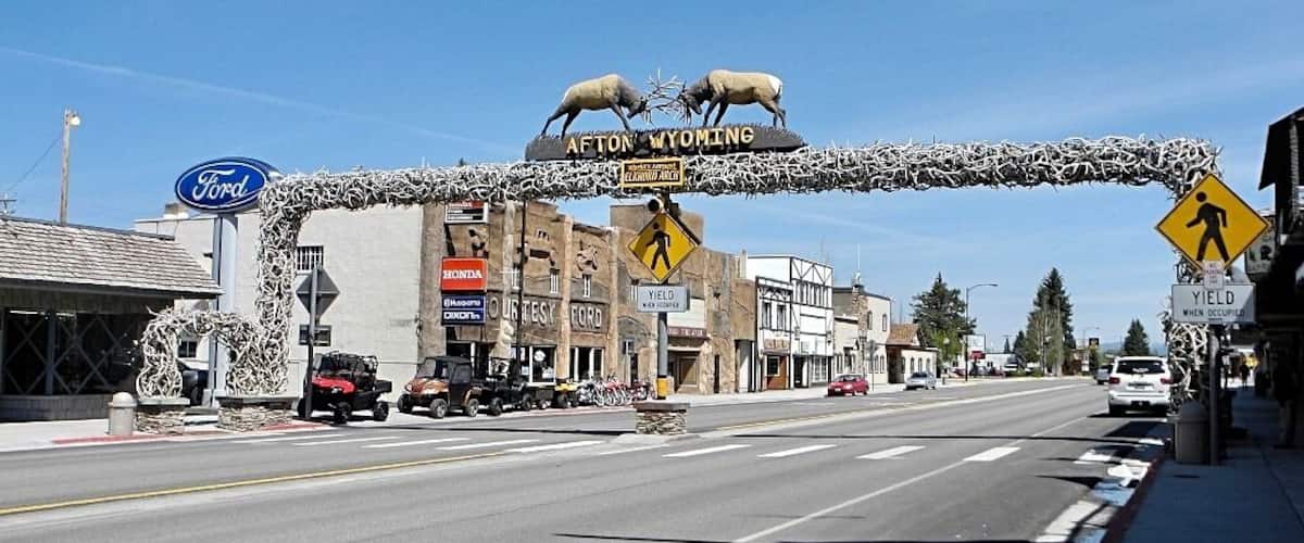 Aftonâs Elkhorn Arch is 18 feet high and made of 3000 elk (Wapiti) antlers.  The arch was finished in 1958, taking two years to complete at a cost of $2,500.00 plus many hours of volunteer time.  The antlers, shed by elk every spring were gathered at a nearby elk reserve.
#antlers #Afton #OnTheRoad #History