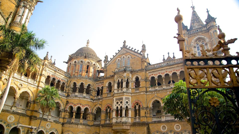 Chhatrapati Shivaji Terminus mostrando elementos de patrimônio e arquitetura de patrimônio