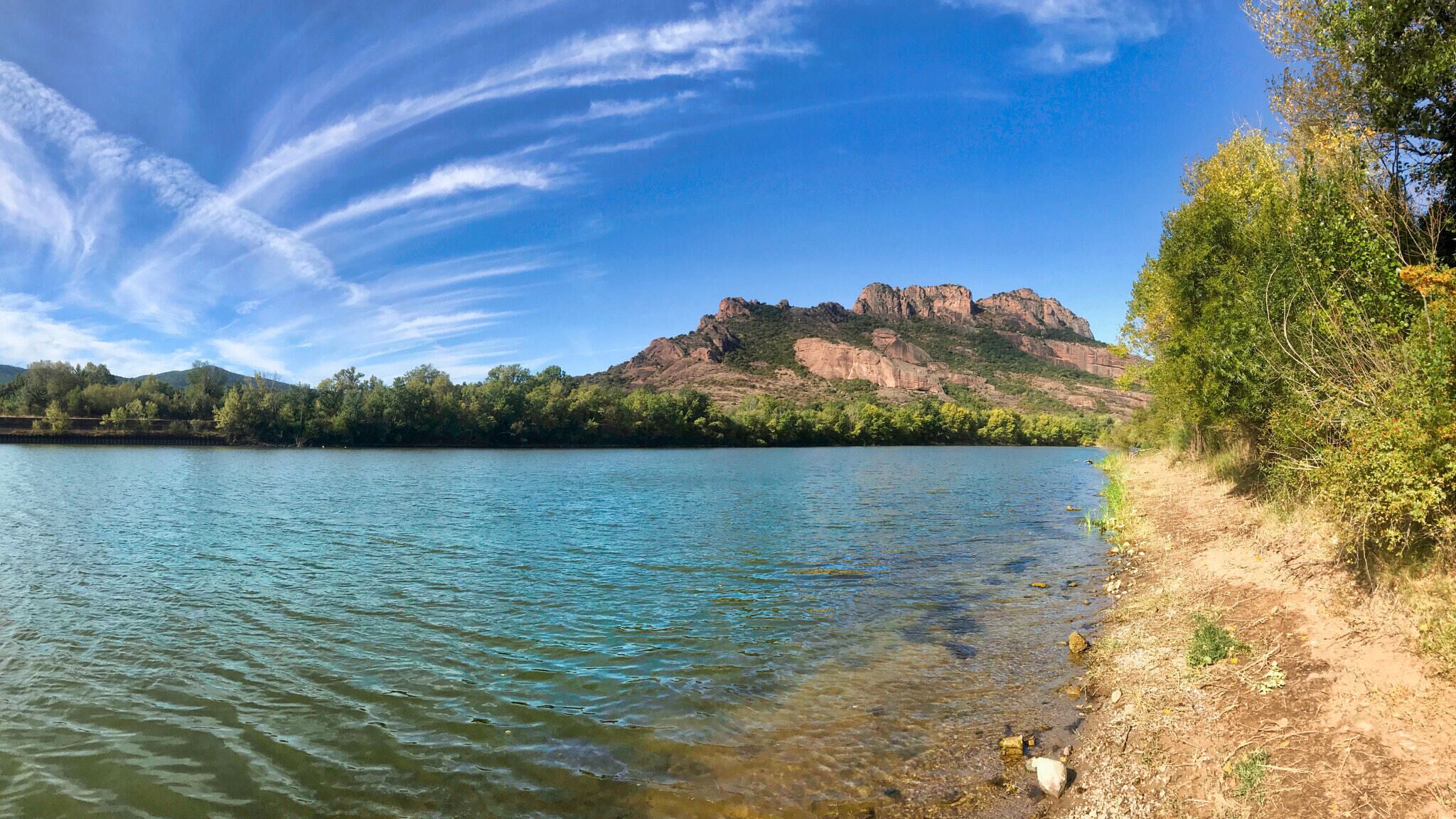 500px provided description: The Rock of Roquebrune, a national interest site, is located in Roquebrune-sur-Argens in south of France. [#sky ,#lake ,#water ,#calm ,#france ,#peaceful ,#moutain ,#provence ,#lakeside ,#lake view]