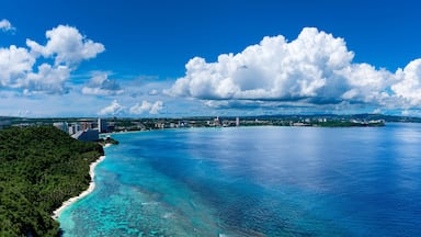 Two lovers point in Guam