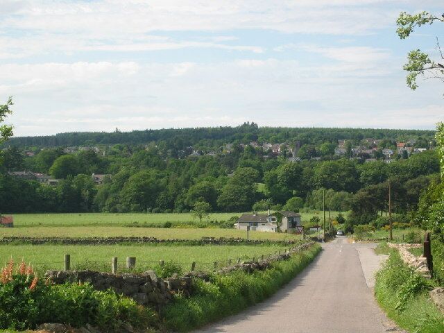 Looking north west towards Newton Dee. Taken on the B road just south of its junction with the B9077. Bieldside is in the background on the other side of the River Dee.