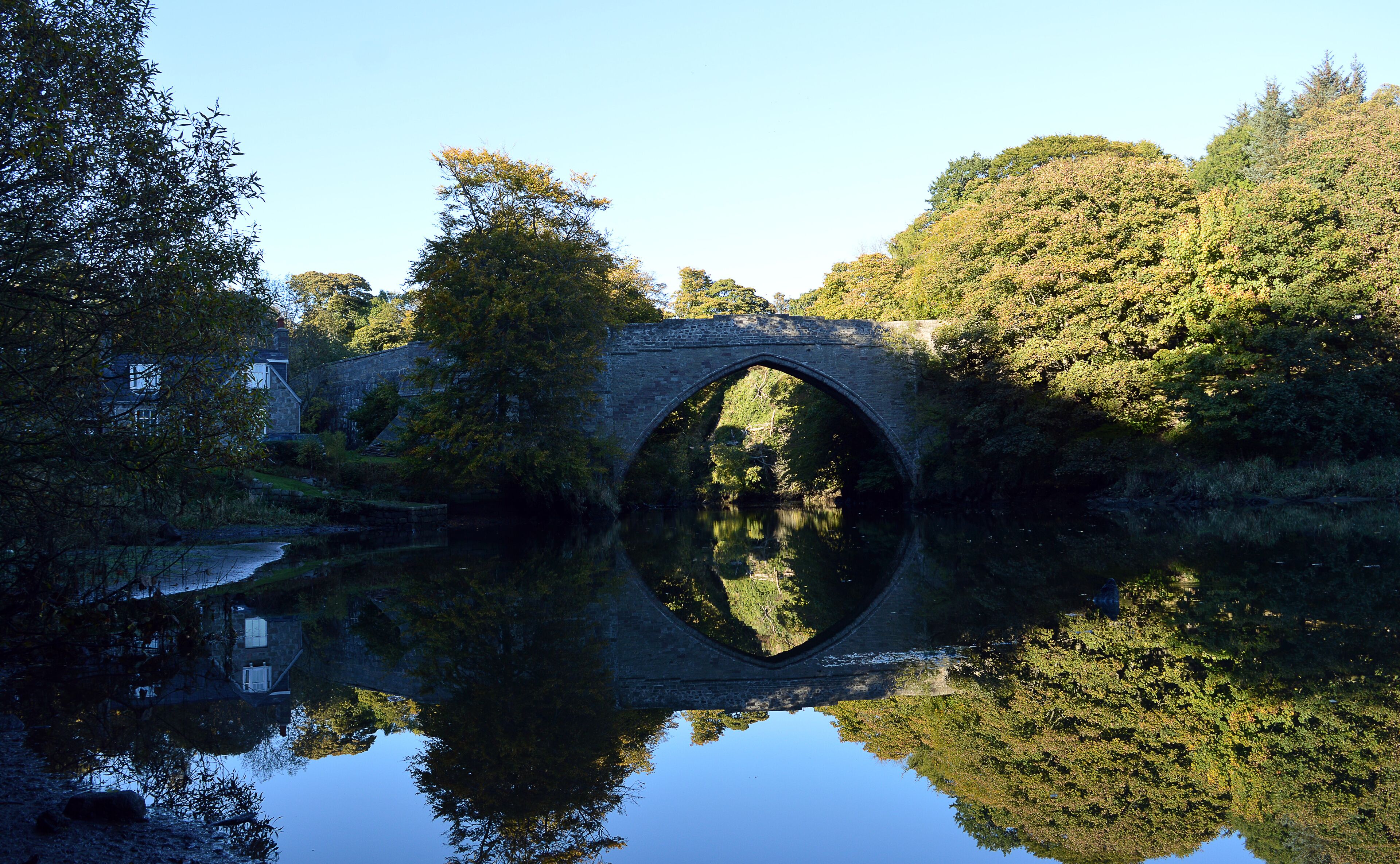 Autumn colours at Brig o' Balgownie, Aberdeen, Scotland