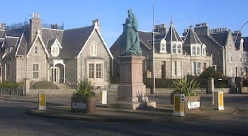 Queen's Cross, Aberdeen. This statue of Queen Victoria was moved here in 1964 having previously stood in St. Nicholas Street, in the city centre.
