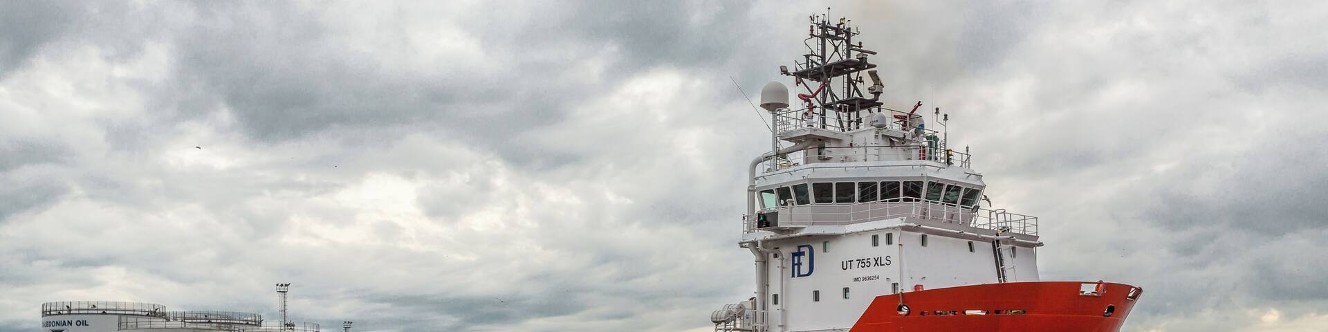 IMO: 9636254 MMSI: 235096339 Call Sign: 2GCZ3 Flag: United Kingdom (GB) AIS Type: Tug Gross Tonnage: 2380 Deadweight: 3300 t Length × Breadth: 82m × 16.05m Year Built: 2013 Manoeuvring in Aberdeen Harbour
