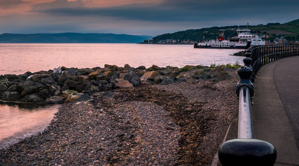 Rothsay Ferry Terminating at Wemyss Bay