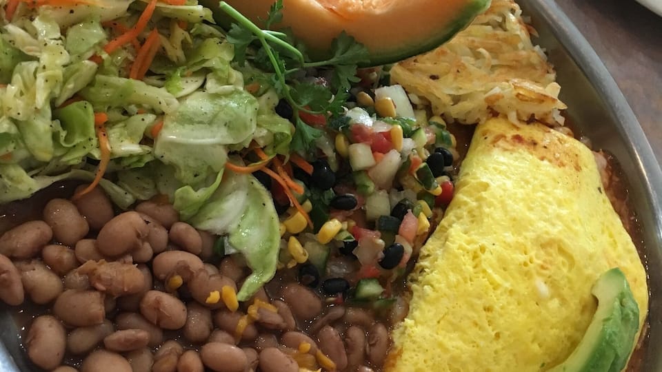 Great food & Service. Lots of variety on the menu - definitely worth the wait!!