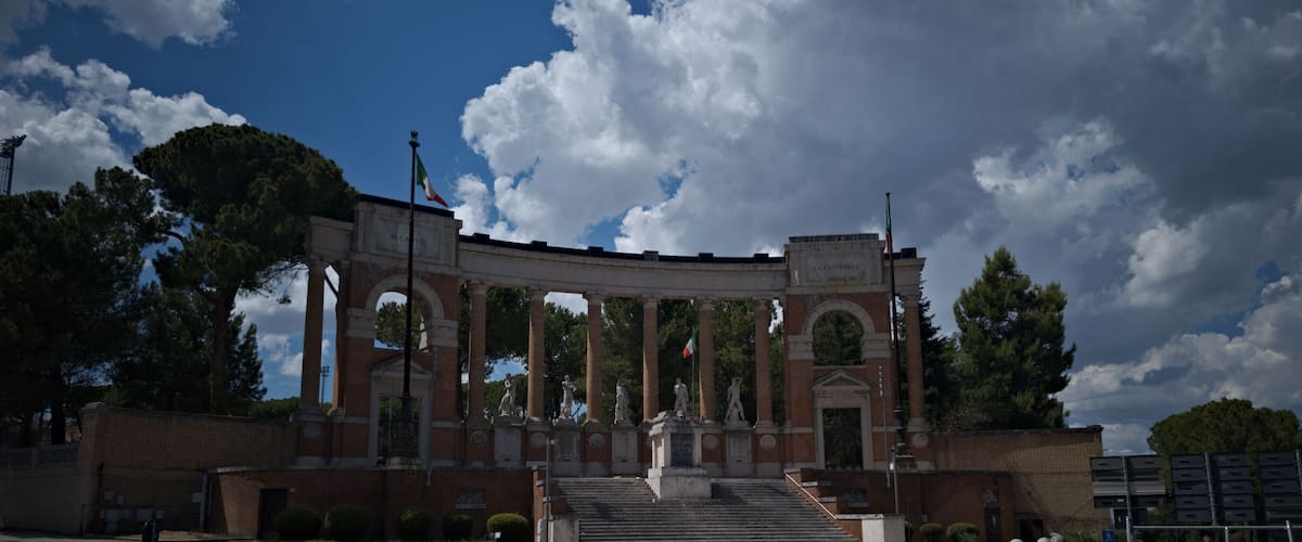 Monumento a Macerata alla vittoria e ai caduti
