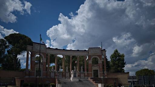 Monumento a Macerata alla vittoria e ai caduti
