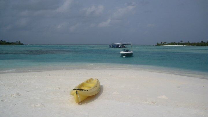 Coming from the Philippines, I'm always proud of our white sandy beaches like in Bohol, Aklan and Palawan. But I must say, Maldives is on my top 5 most beautiful beach destinations! It is divine :)