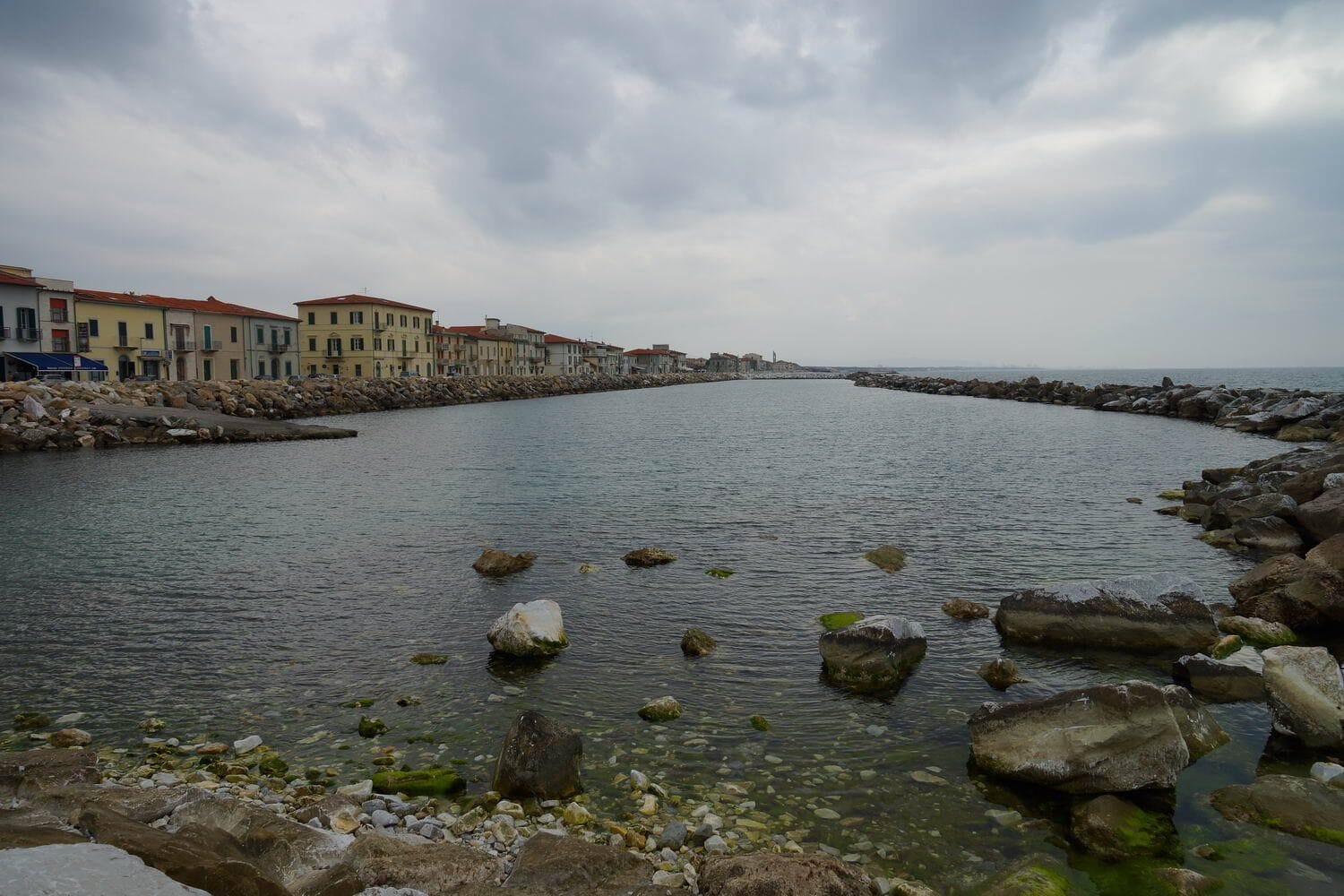Piazza delle Baleari, 12, 56128 Marina di Pisa-tirrenia-calambr PI, Italy