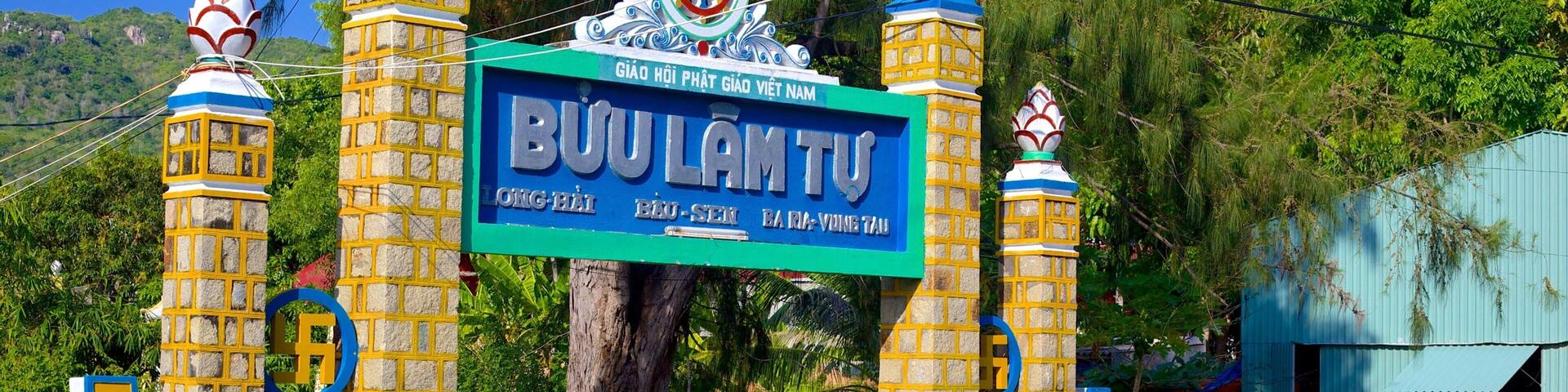 Long Hai showing signage