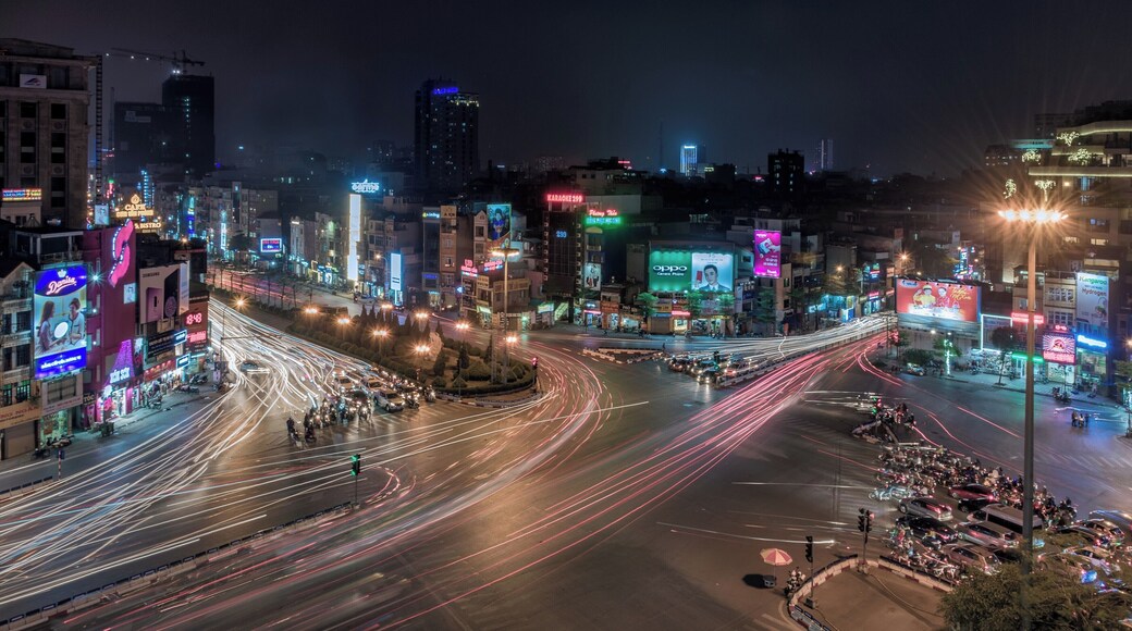 You like people watching, you like coffee? Plenty of people and coffee here.