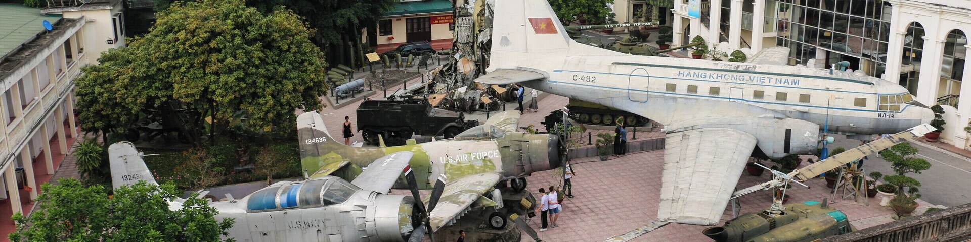 Lots of interesting things form the War. Approx 1hr to see all, walkable from the centre of Hanoi