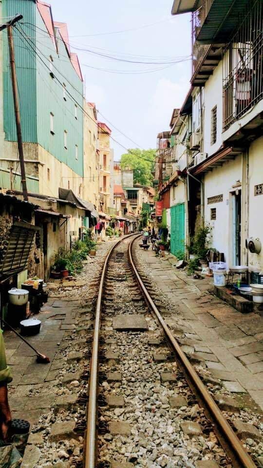 Train de la rue de Hanoi