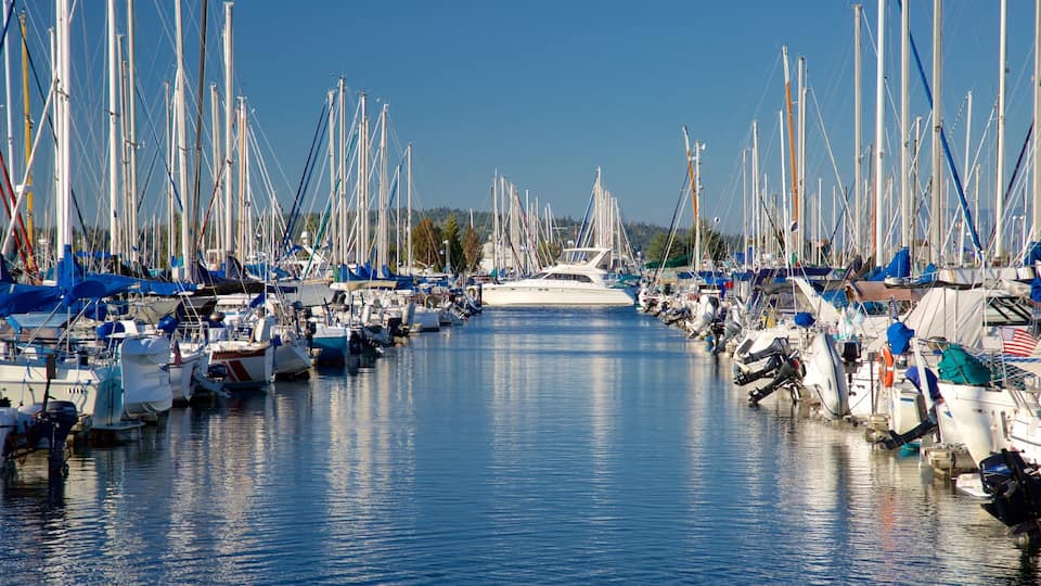 Everett featuring a marina and a bay or harbor
