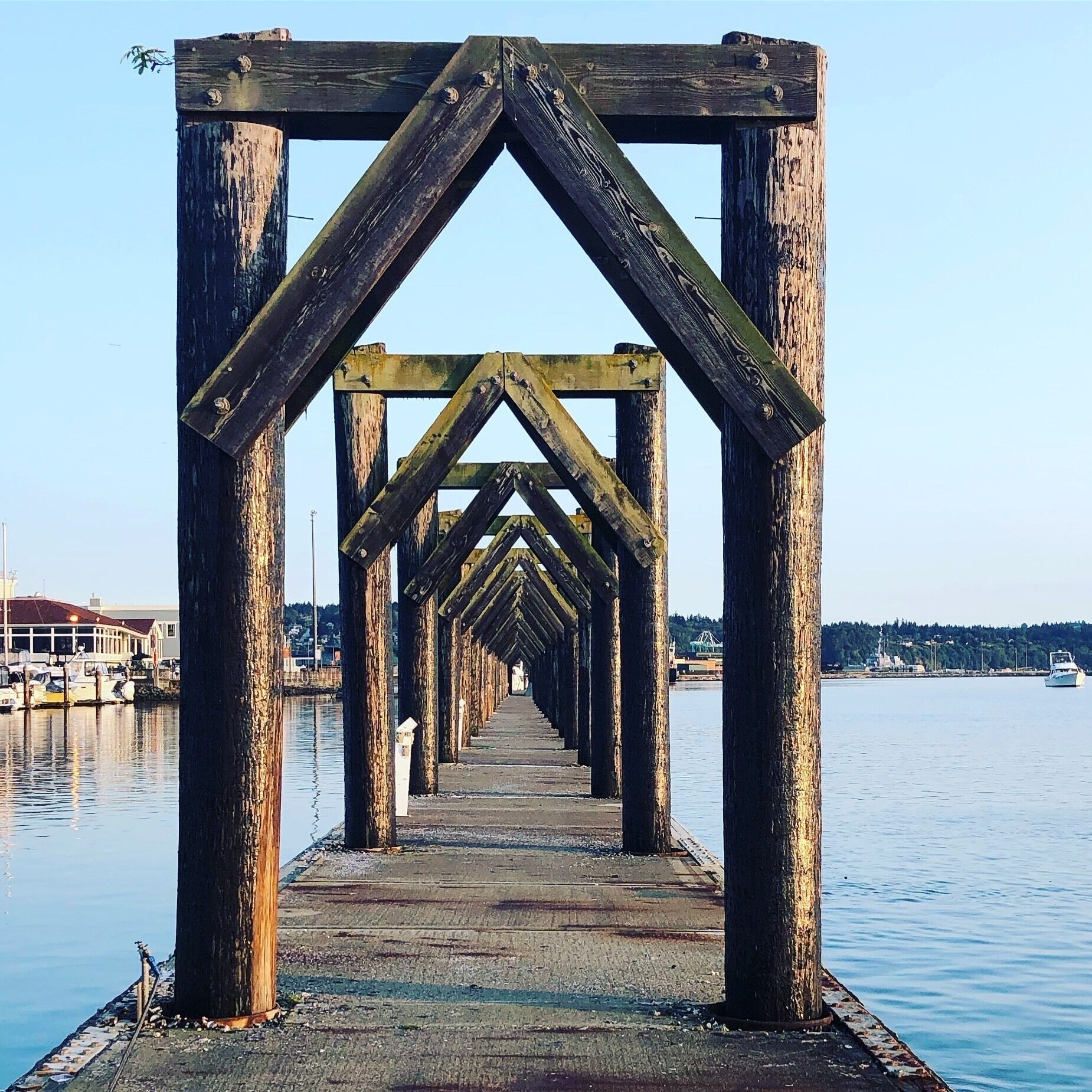 Beautiful to watch the sunset by the water.