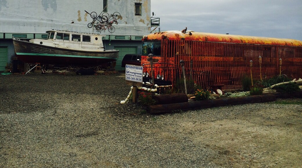 Quality consignments. And an ever-changing landscape in the gravel lot outside.