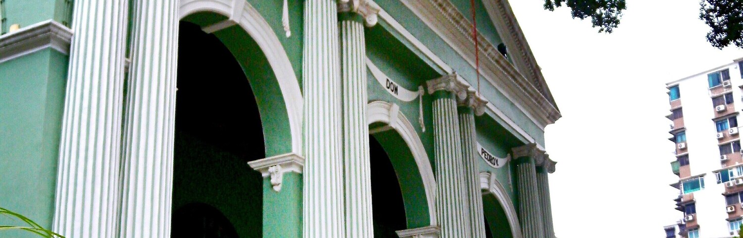 UNESCO World Heritage Site: Historic Centre of Macau
The Dom Pedro V Theatre (崗頂劇院 Teatro Dom Pedro V), is a historical theatre situated at the centre of Macau. It is one of the first western-style theatres in East Asia.
#Macau #Macao #theatre #building #History #UNESCOWorldHeritageSite