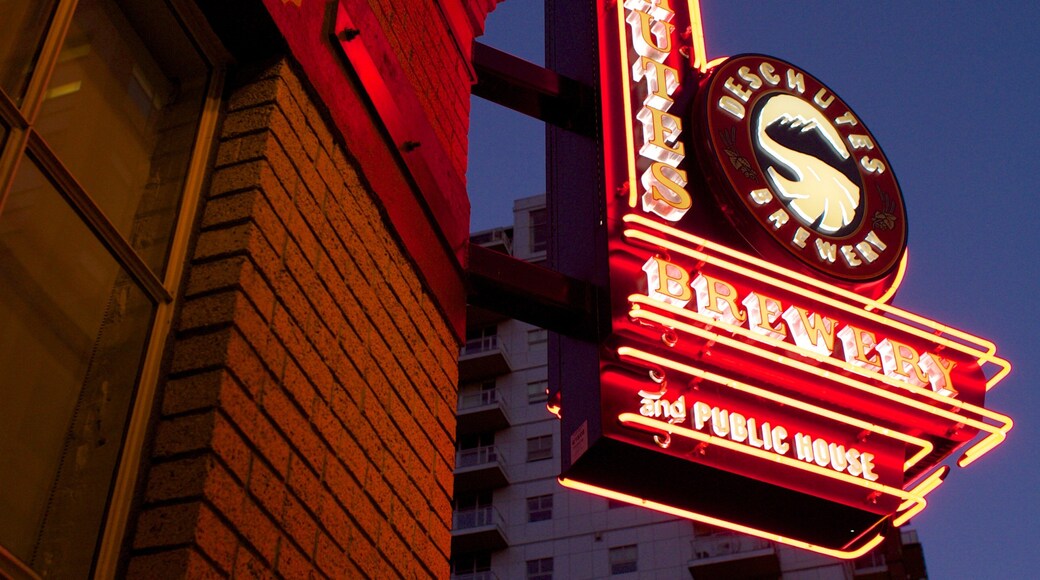 Centrala Portland presenterar skyltar, nattliv och gatuliv