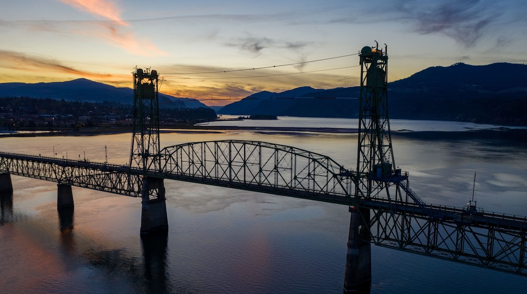 Hood River Oregon Aerial - Fall