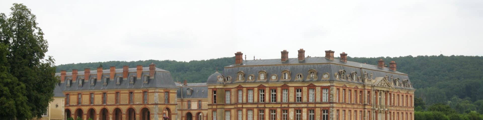 dampierre castle (france)