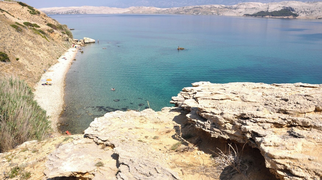 Bi rad povedo kje je ta plaža pa ne vem :) Na njo sem naletel ko sem se izgubil nekje na poti proti novalji ...
#Pag #Island #Croatia #Dalmatia #Jadran #Sea #Beach #Balkan #RoadTrip
