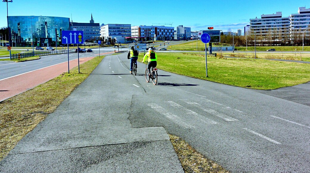 Reykjavík, the capital of Iceland, the largest city in the island and the northernmost capital in the world, is also great for cycling around the city because of it’s excellent bicycle lanes system.
#Iceland #Reykjavik #bicycling #bicycle #biker #OnTheRoad
