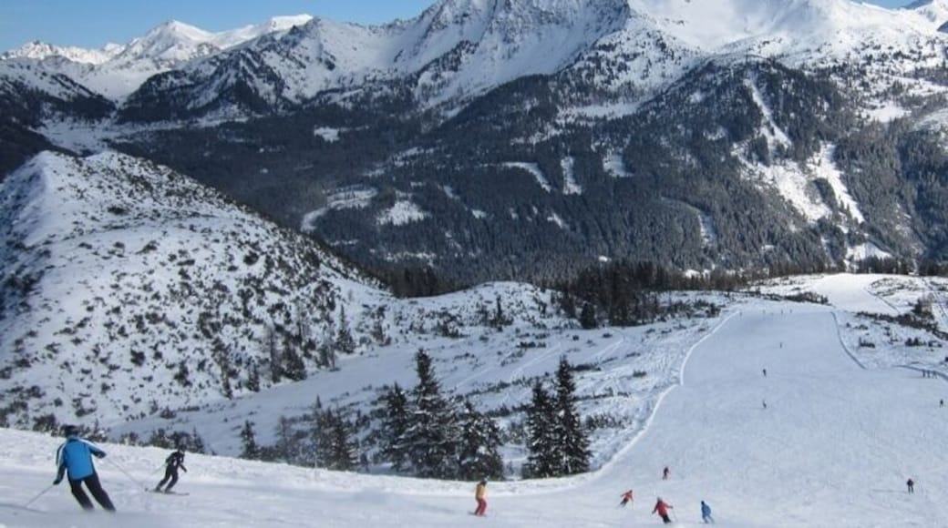 Another shoot from my winter 2011 vacation in Austria. Wagrain is a fine and big but not so challenging skiing area.