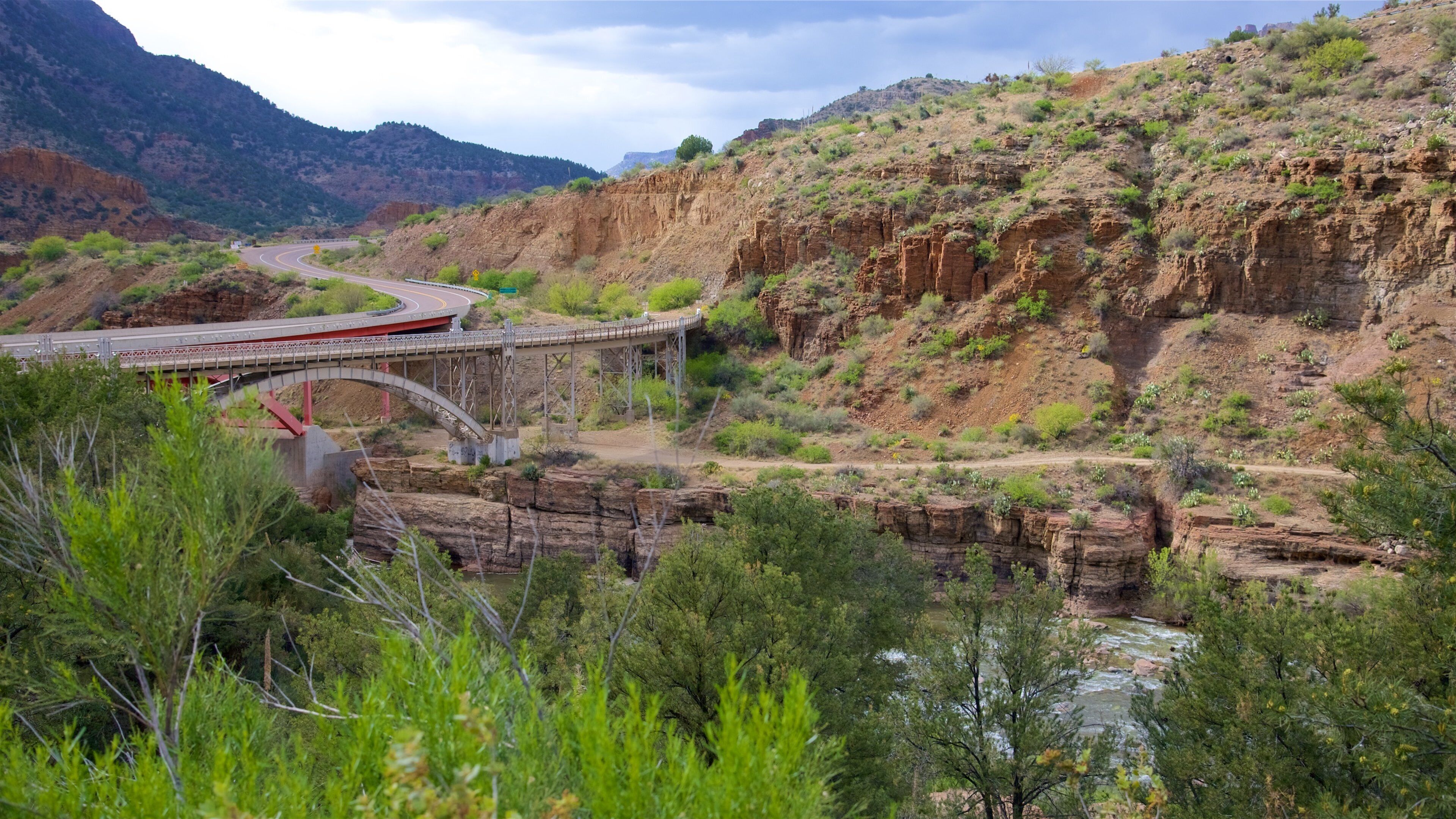 Central Arizona showing a gorge or canyon and tranquil scenes