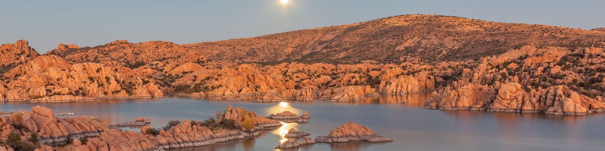 the supermoon over Watson Lake Prescott Arizona