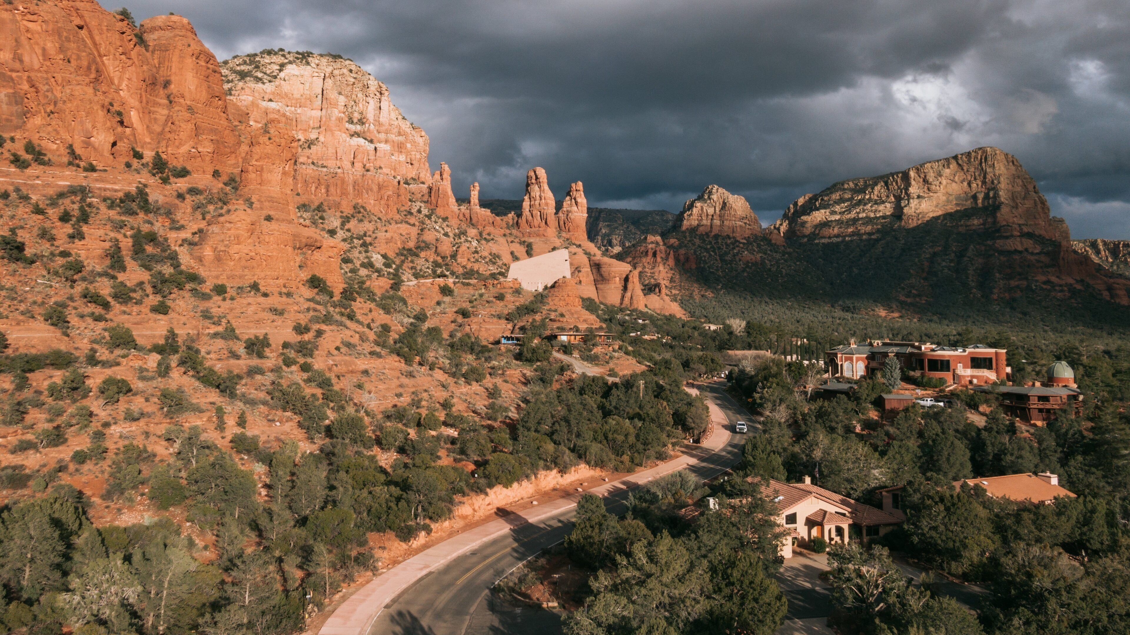 Sedona showing landscape views and a gorge or canyon
